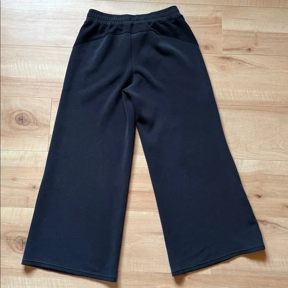 Halara Airessential Petite Wide Leg Pant, Size Medium - Picture 3 of 4